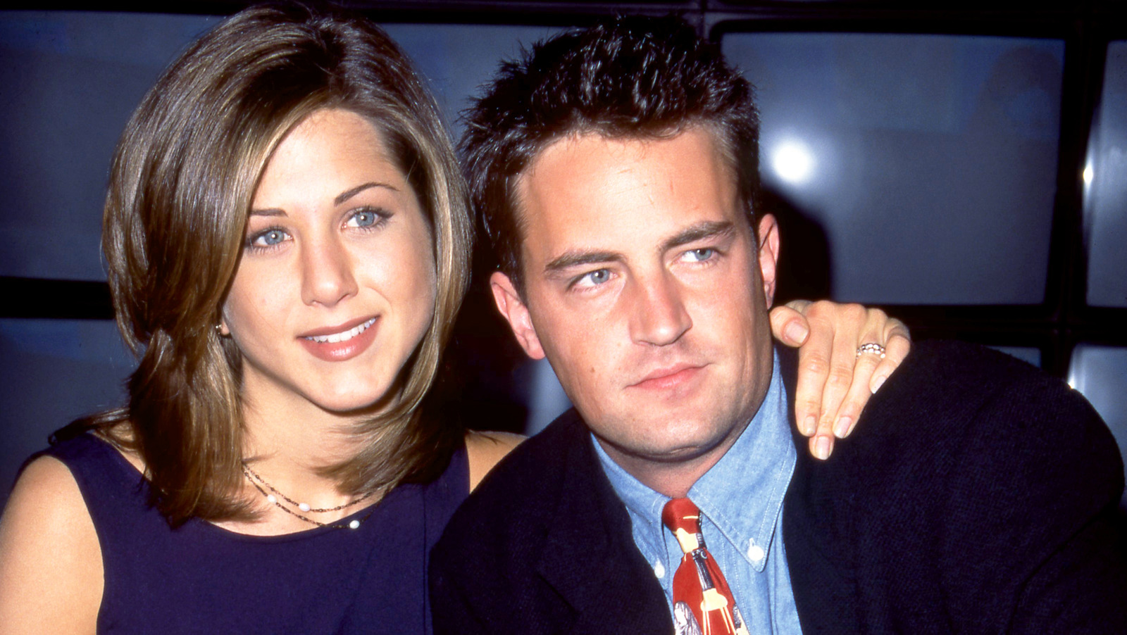 Inside Matthew Perry And Jennifer Aniston S Real Life Relationship