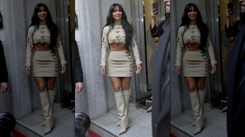 Kim Kardashian posing for paparazzi