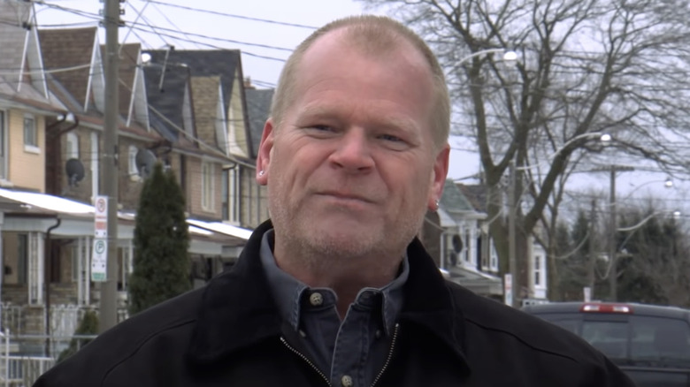 Mike Holmes outside