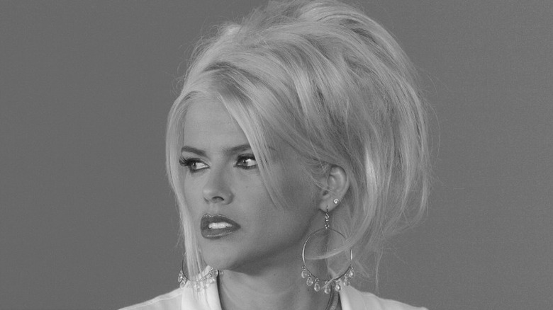 Black and white image of Anna Nicole Smith