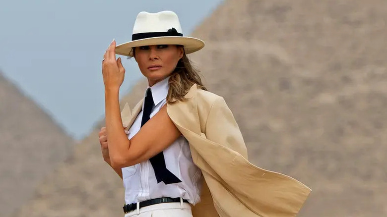 Melania Trump posing in front of pyramids