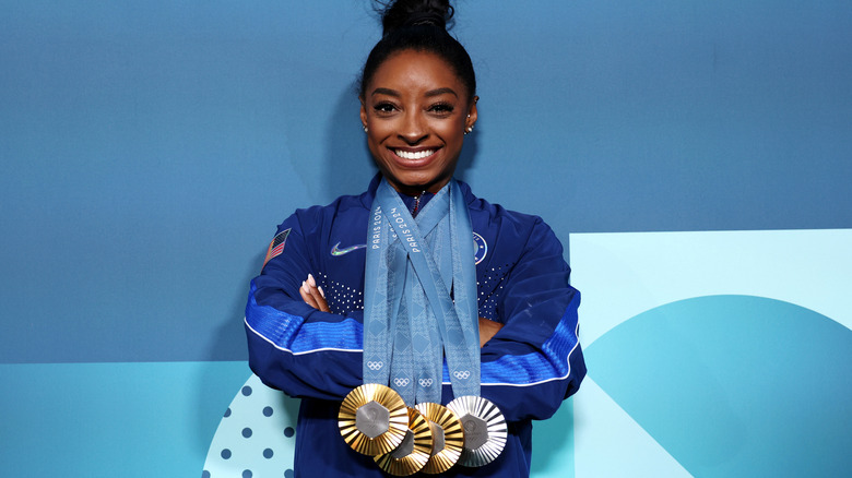 Simone Biles with her medals