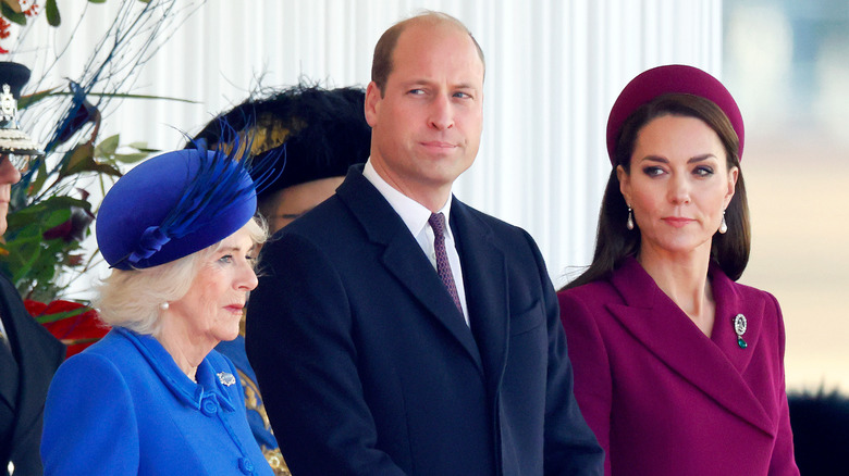 Kate Middleton in brooch 