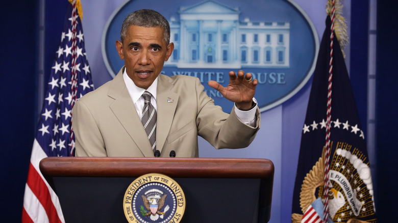 Barack Obama speaks at podium