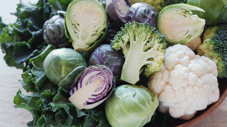 various cruciferous vegetables