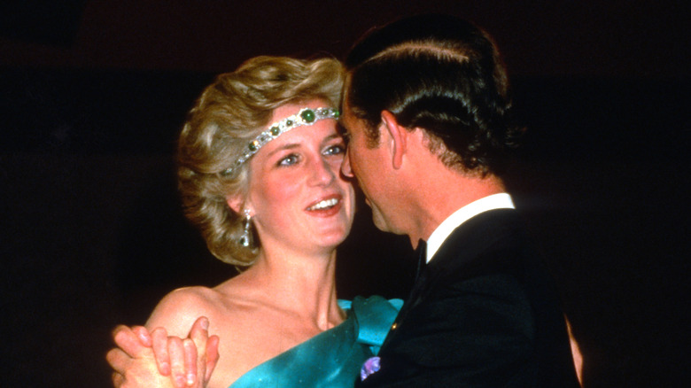 Princess Diana's emerald choker headband