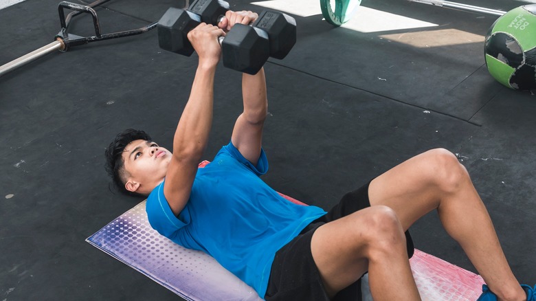 Man lifting weights