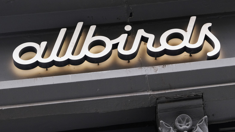 The storefront sign of allbirds in new york city