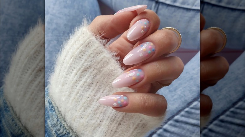 Nails with pastel polka-dots