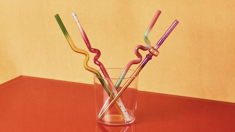 Reusable straws, a 2020 holiday gift every woman is dying to unwrap this year