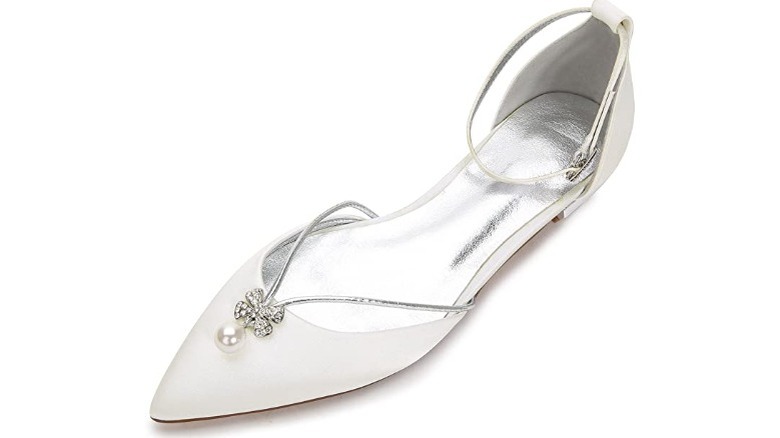 white flat shoe