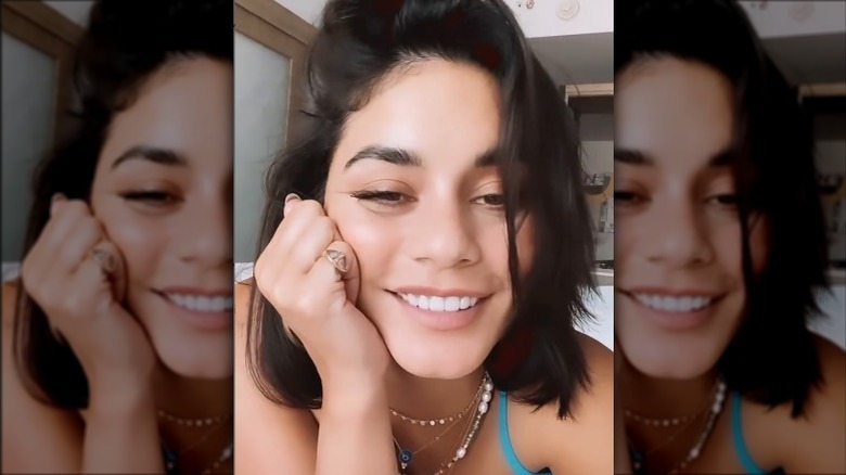 Vanessa Hudgens French bob