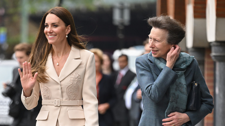 Kate and Anne at 2022 event 