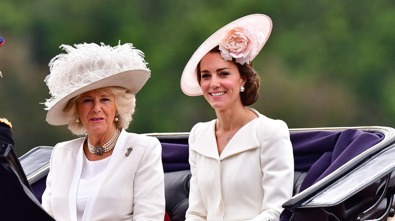 Camilla and Kate in carriage 