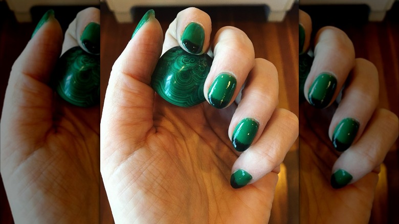 dark green dip powder nails