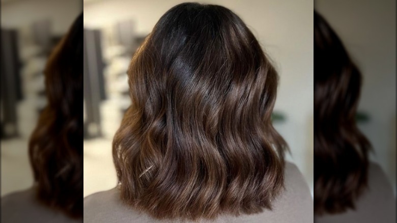 subtle wavy bob