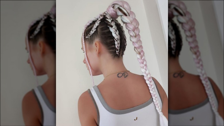 35 Hairstyles Thatll Keep Your Hair Off Your Neck This Summer 5276