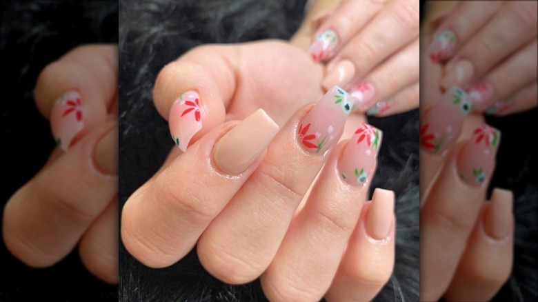 floral nail art