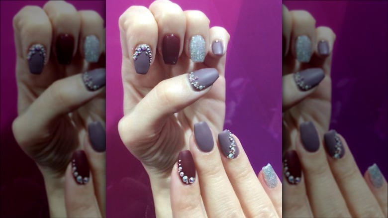 matte mauve nails with glitter