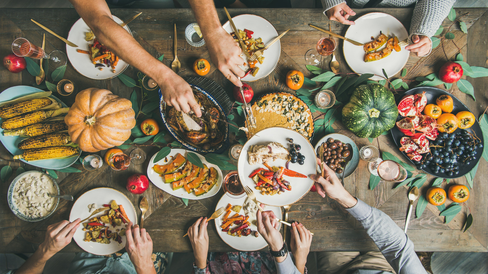 Thanksgiving is not complete without sauces. 🙌 Make healthy