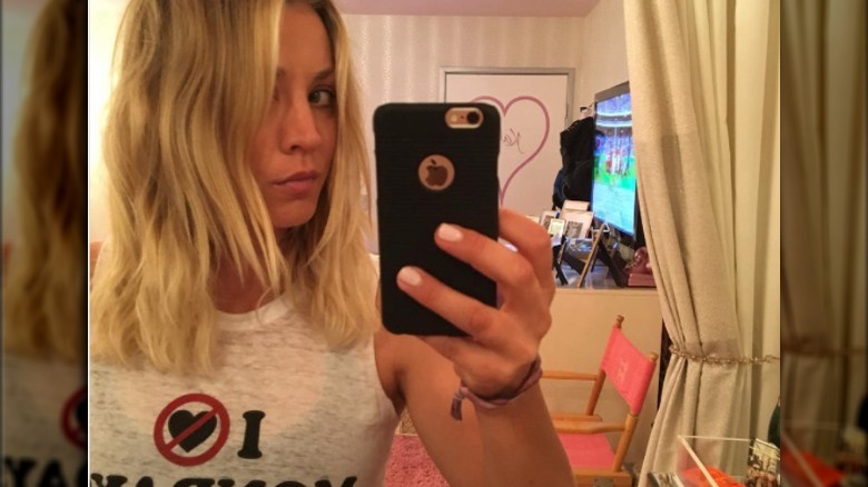 Kaley Cuoco taking a selfie