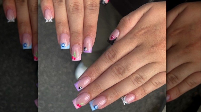 Manicure with many small designs