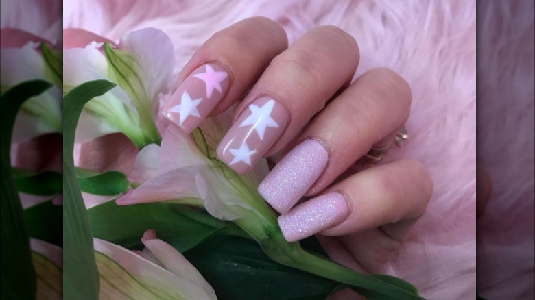 Star design on nails