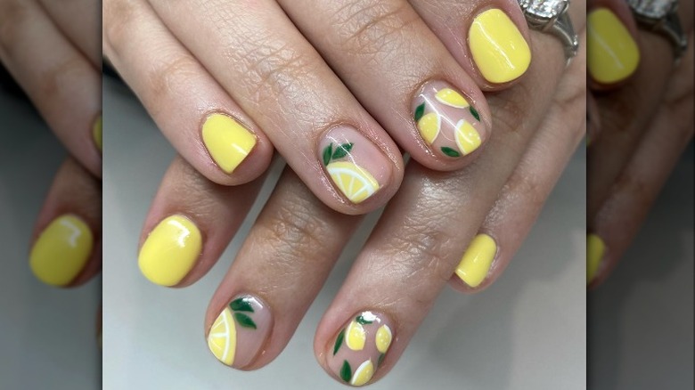 Lemon nail art