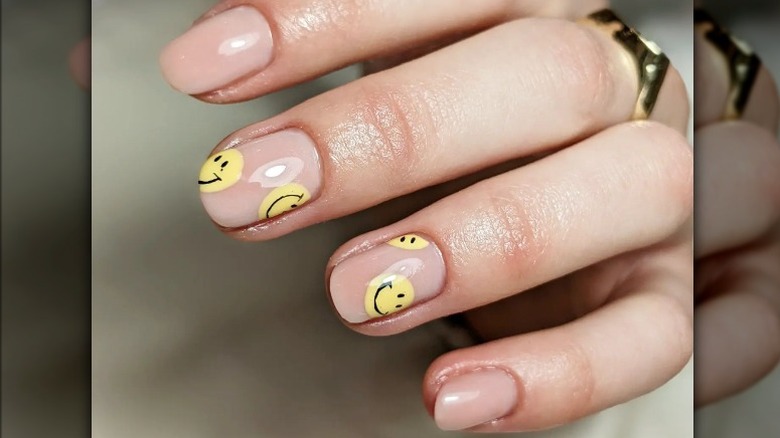 smiley face nail art