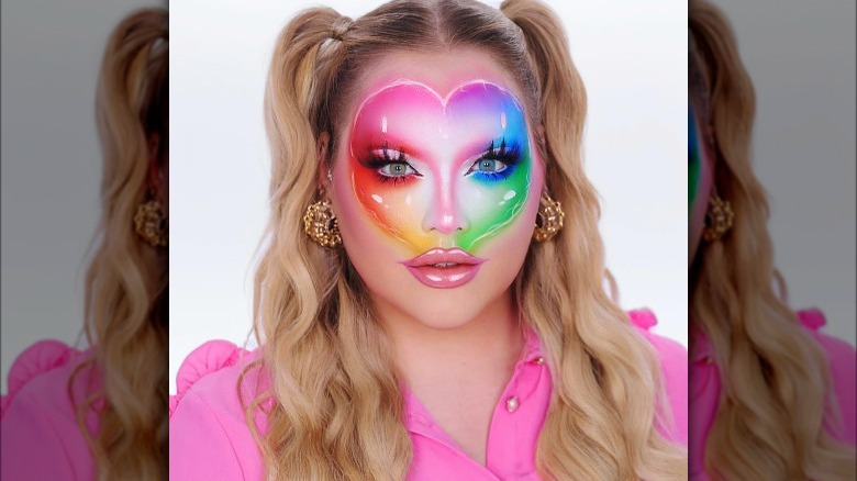 Nikkie Tutorials rainbow makeup look 