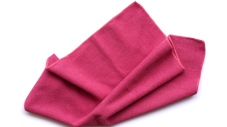 Microfiber cloths are lint free 