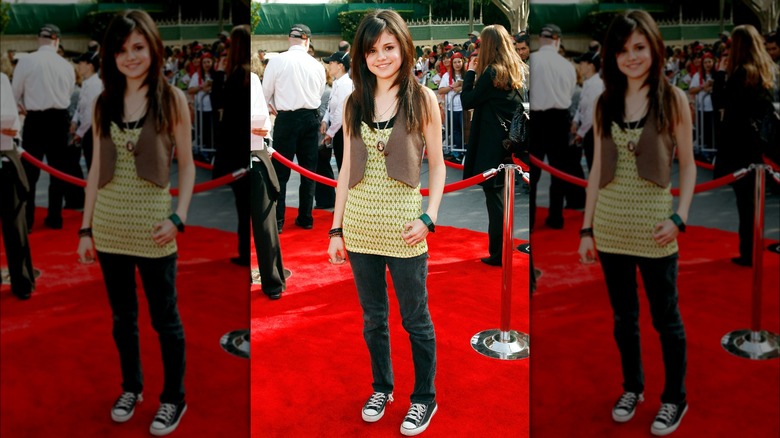 Selena Gomez wearing skinny jeans and sneakers on the red carpet