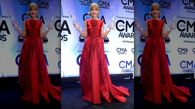 Taylor Swift sparkly red gown