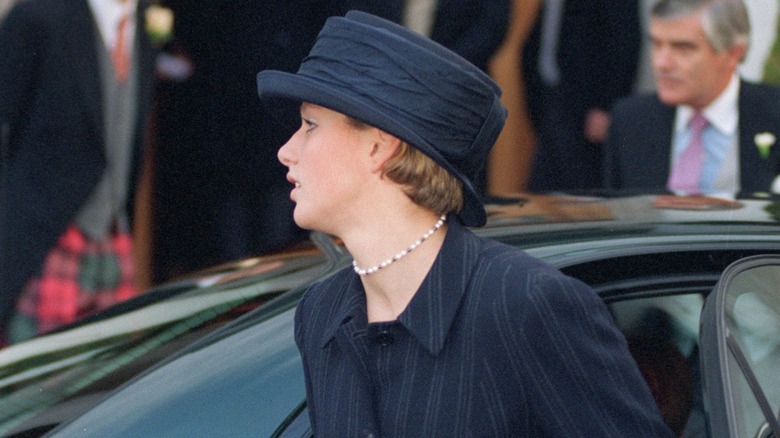 Young Zara Tindall side profile