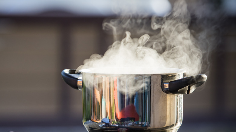 pot with steam 