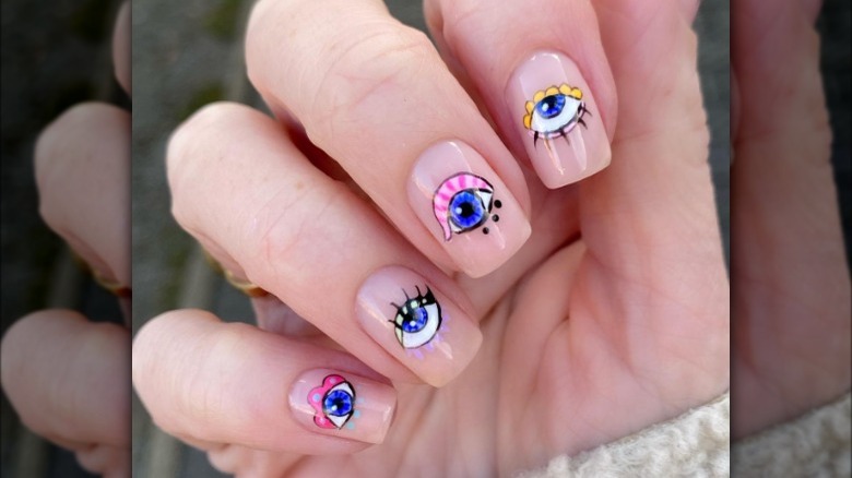 Manicure with eye design 