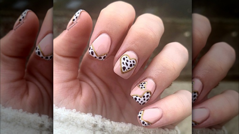 Dalmatian print nail design 