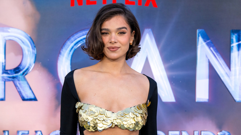 Hailee Steinfeld on red carpet for Netflix