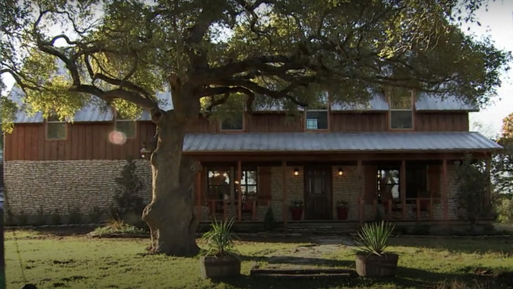 The exterior of the Crawford House from Fixer Upper