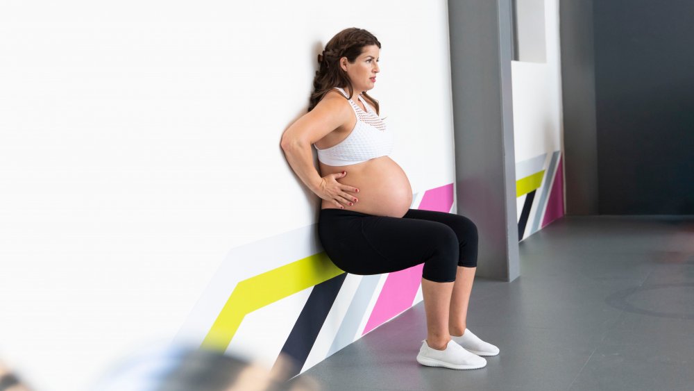 pregnancy squats