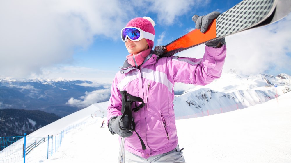 woman skiis