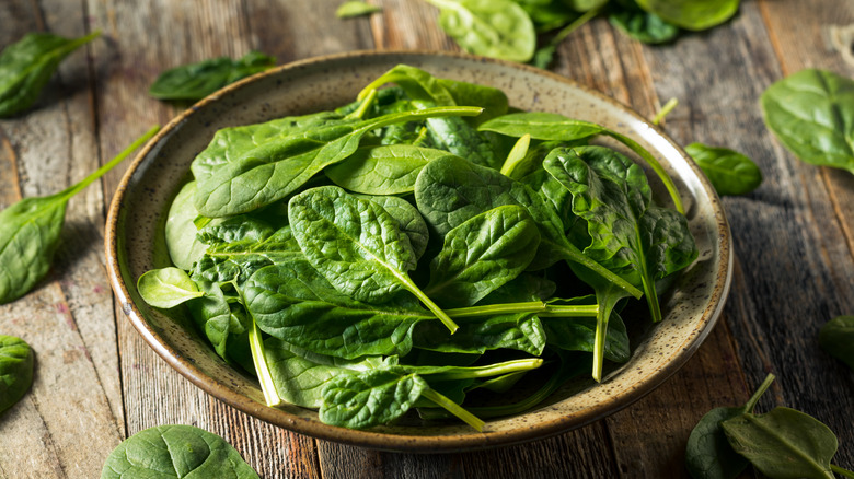 bowl of spinach