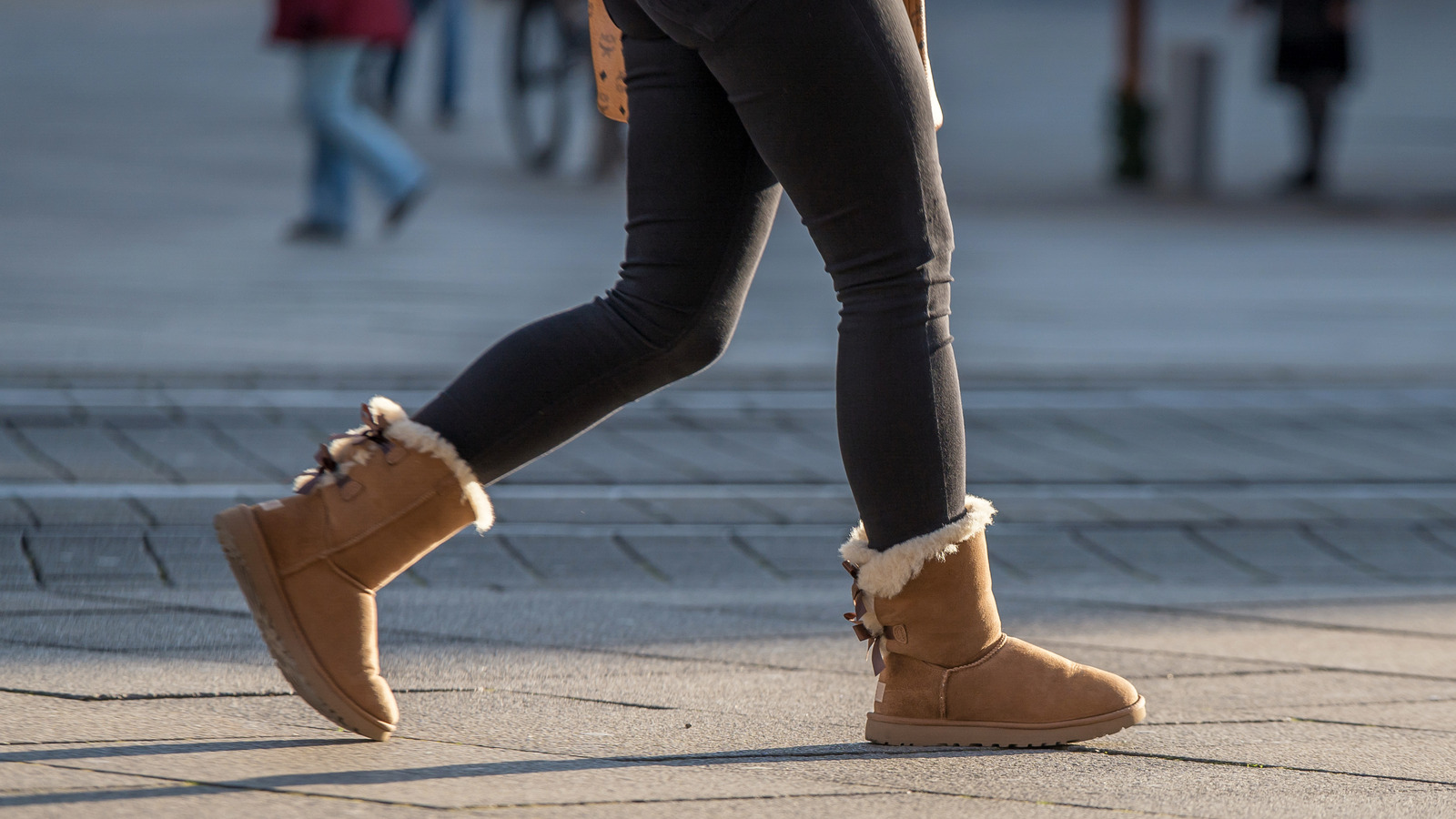 How To Style The Nostalgic Ugg Boots Trend Without Having