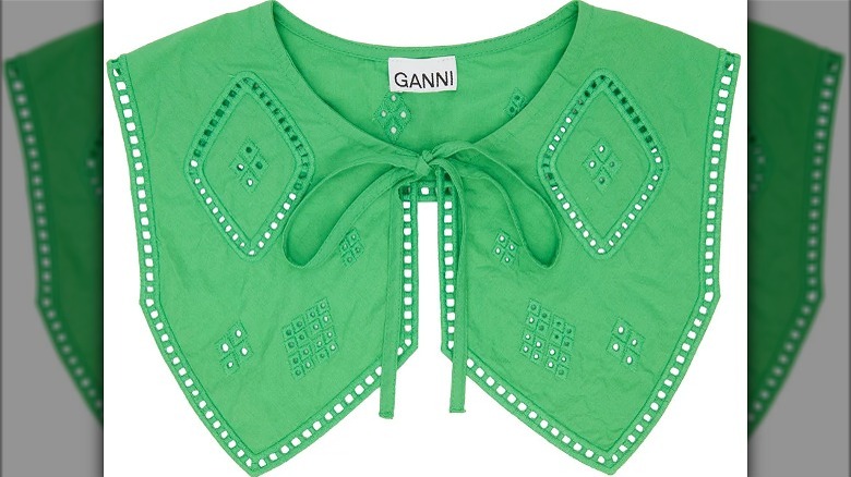 Ganni detachable collar product photo