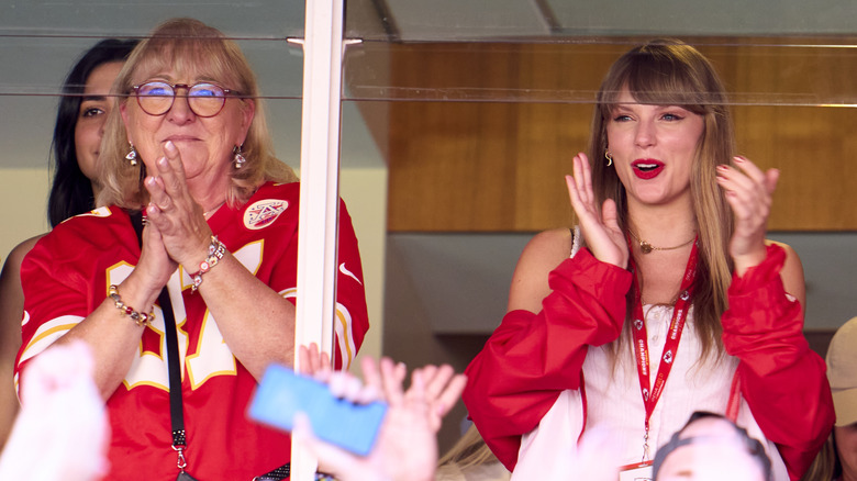 Taylor Swift and Donna Kelce