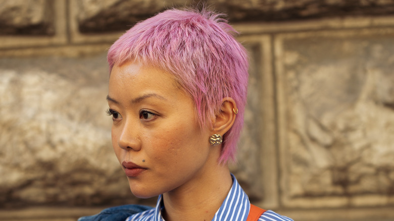 woman with pink pixie cut