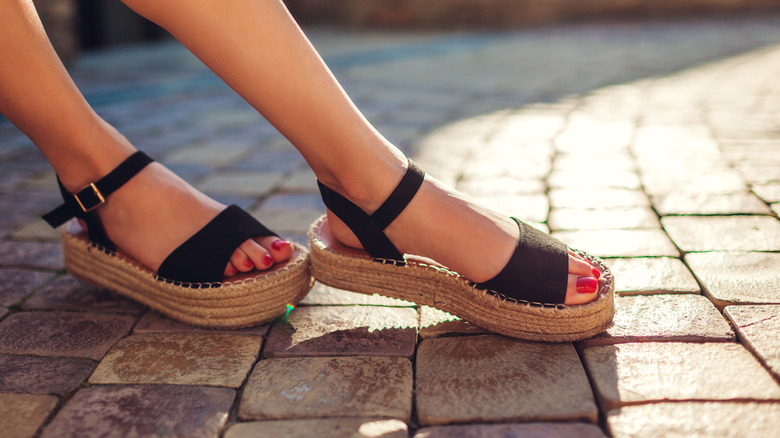 Platform sandals