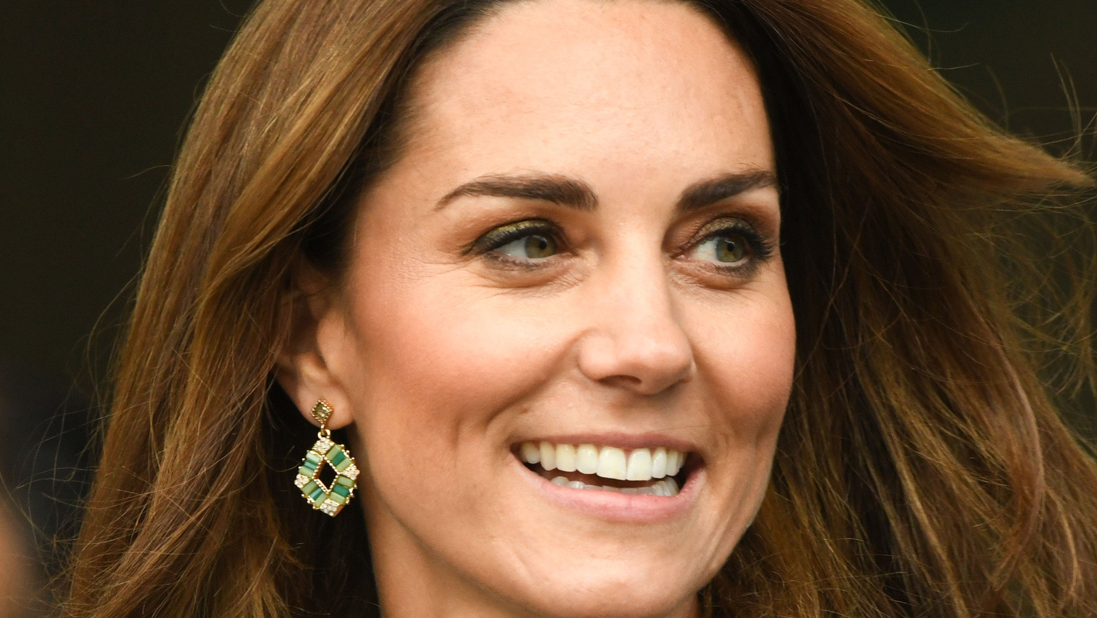 A Breakdown Of Kate Middleton's Youthful Beauty Look At The Earthshot ...