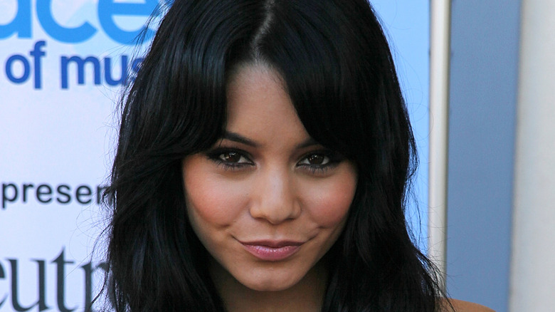 Vanessa Hudgens posing on the red carpet