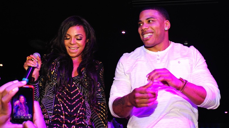 Ashanti and Nelly on stage